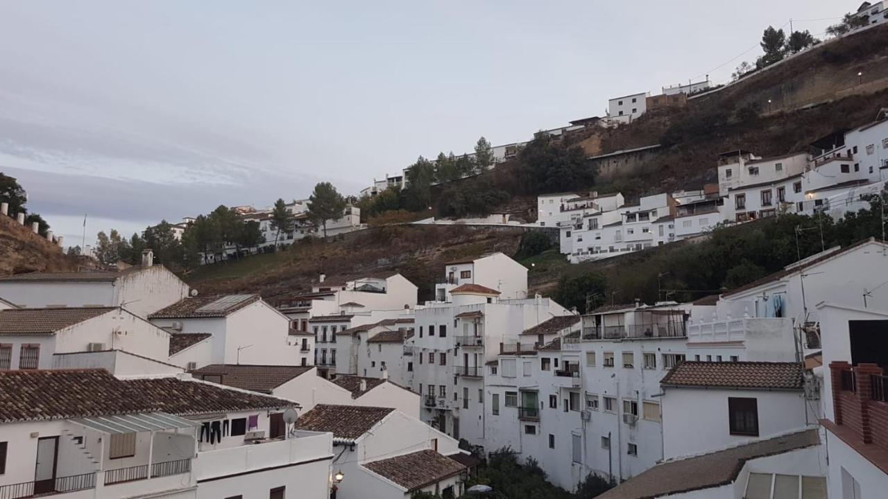 El Nido De La Galeria Appartement Setenil De Las Bodegas Buitenkant foto